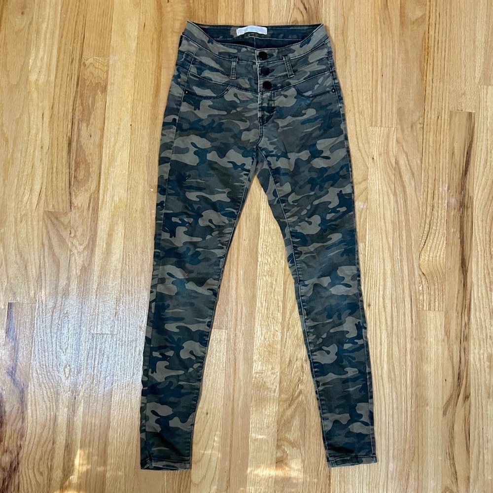 Skinny Camo Jeans